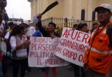 Protesta de los trabajadores de la agroindustrial Tumán que exigen la salida de la actual administración. (Foto Chiclayoenlinea.com)