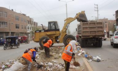 Recogen 150 toneladas de residuos sólidos en puntos críticos de Chiclayo
