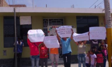 Padres de familias del colegio inicial piden el retorno de la docente Esther Cachay