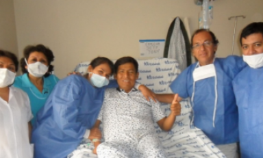 Tonny Conche Dett salió con éxito de la cirugía en la que le trasplantaron el riñón de su hermano. (Foto difusión)